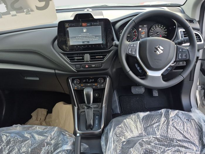 Suzuki S-CROSS 2026
