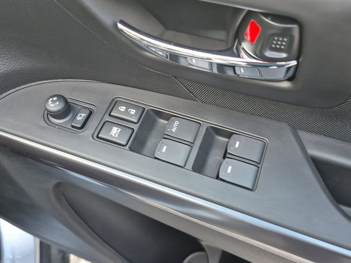 Suzuki S-CROSS 2026