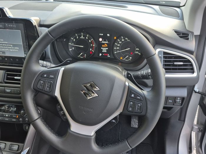 Suzuki S-CROSS 2026