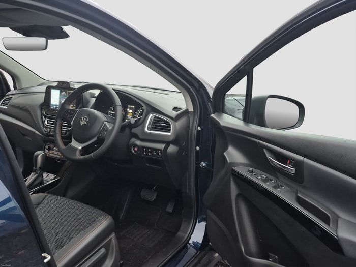 Suzuki S-CROSS 2027