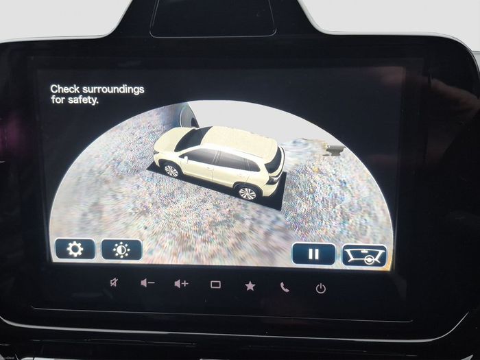 Suzuki S-CROSS 2027