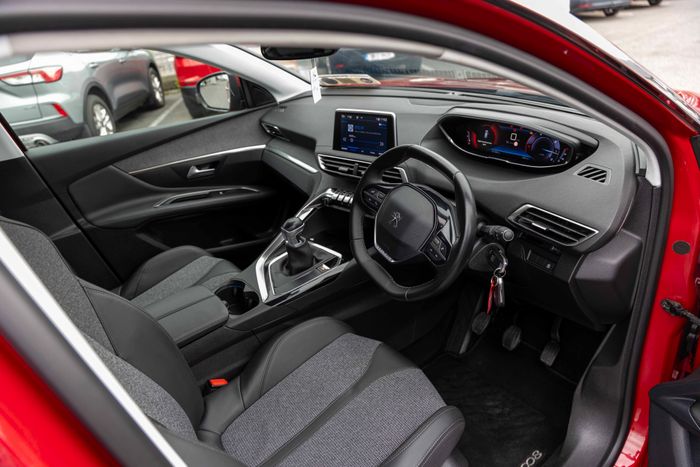 Peugeot 3008 2020