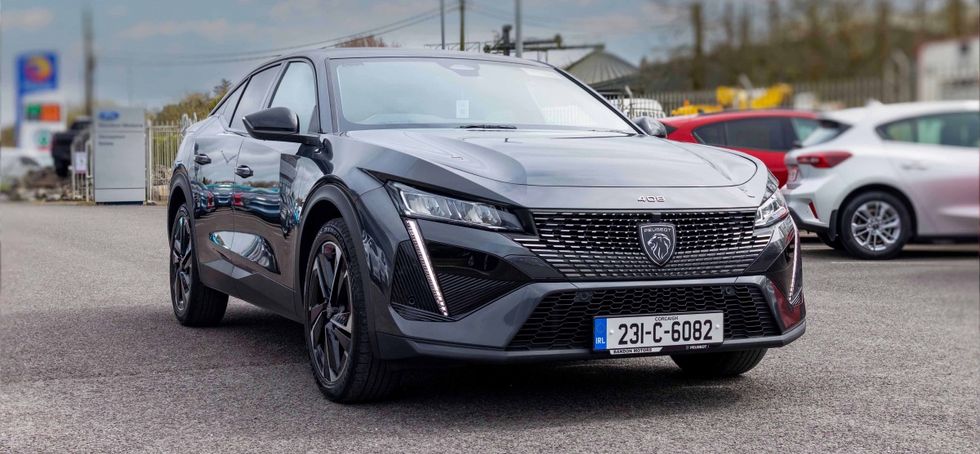 Peugeot 408 2023