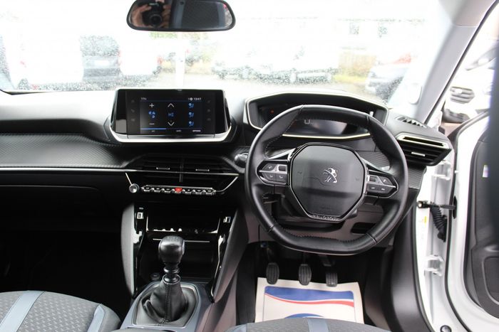 Peugeot 2008 2021