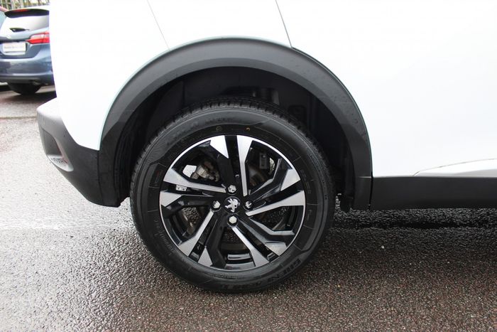 Peugeot 2008 2021