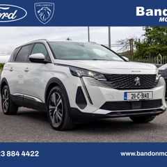 Peugeot 5008 2021