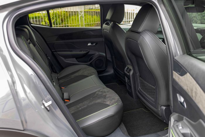 Peugeot 408 2026