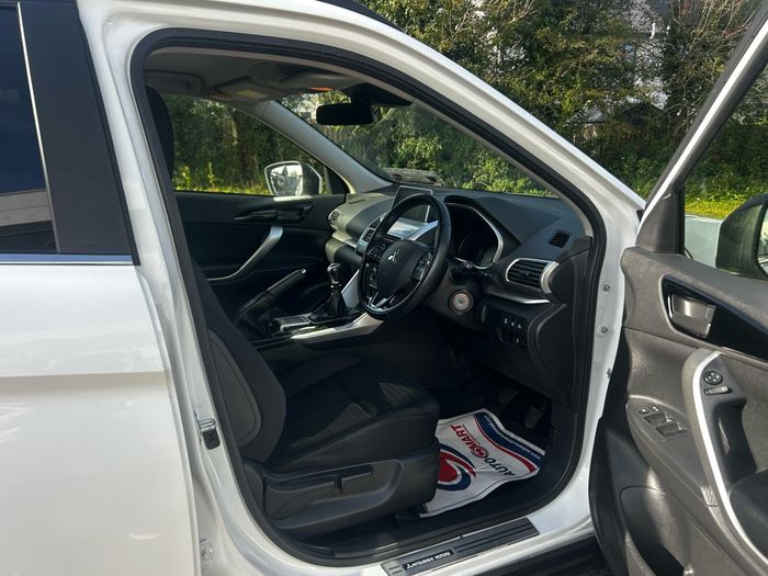 Mitsubishi ECLIPSE CROSS 2019