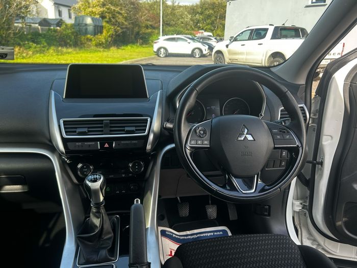 Mitsubishi ECLIPSE CROSS 2019
