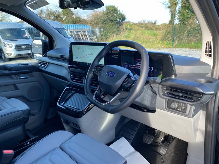 Ford Tourneo Custom 2026