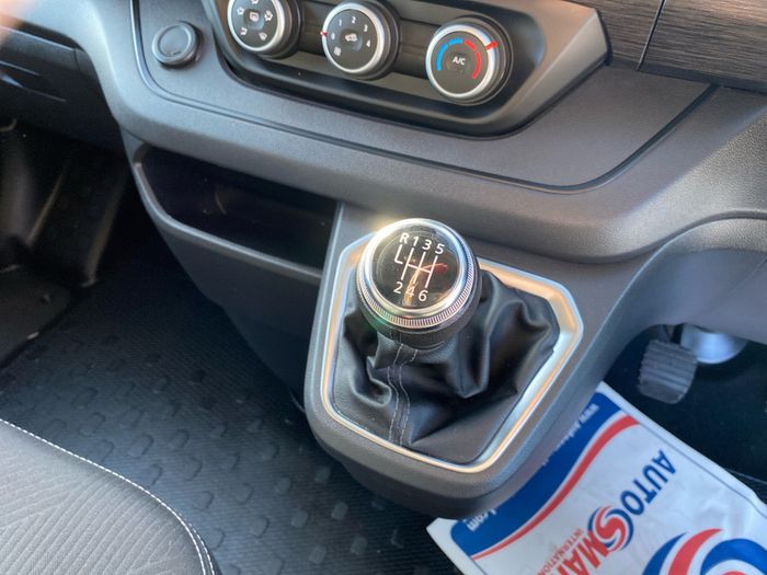 Renault Trafic 2023