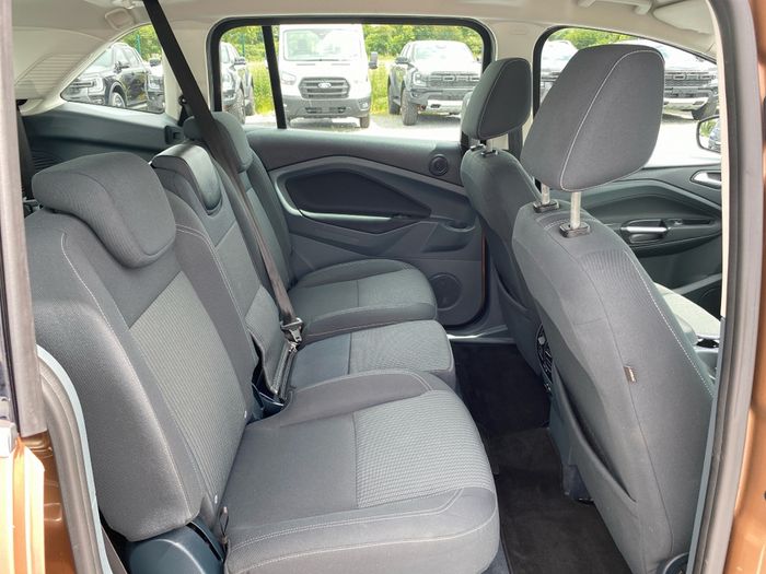 Ford Grand C-Max 2014