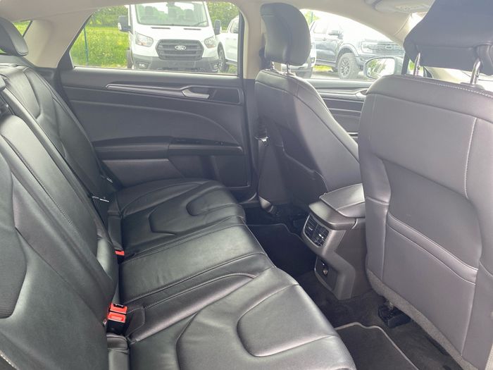 Ford Mondeo 2021
