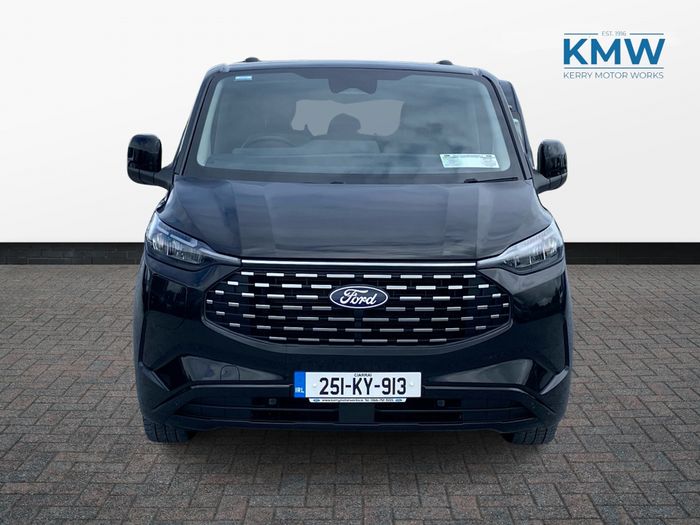 Ford Tourneo Custom 2025