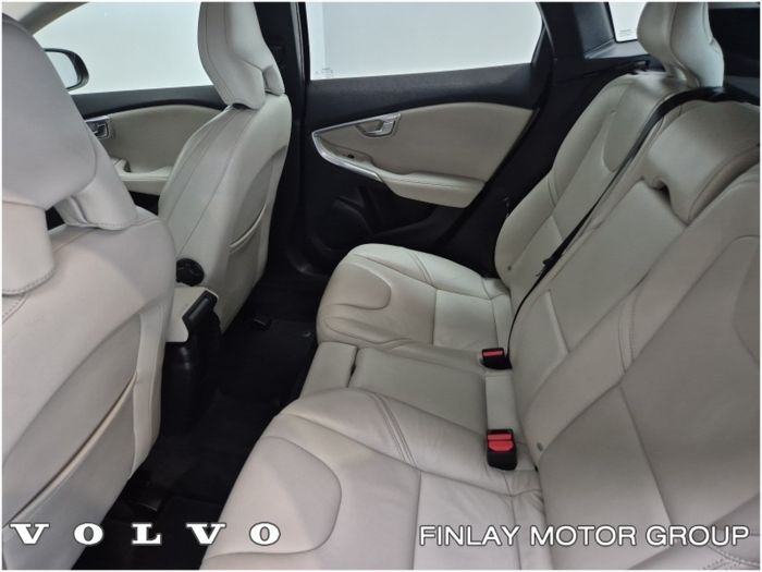 Volvo V40 2019