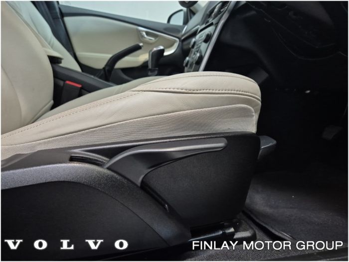 Volvo V40 2019