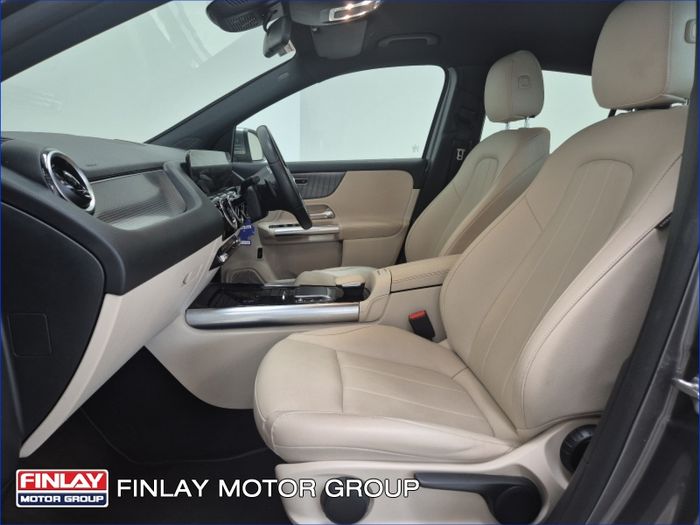 Mercedes-Benz GLA 2023