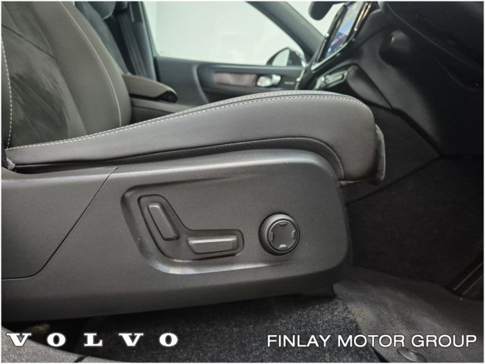 Volvo XC40 2023
