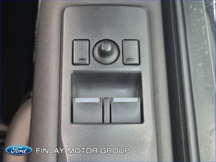Land Rover Discovery 2024