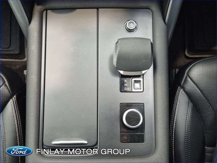 Land Rover Discovery 2024