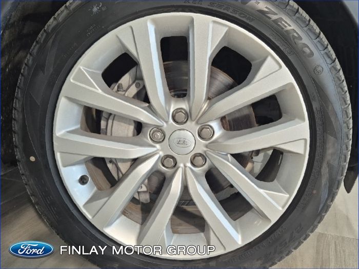 Land Rover Discovery 2024