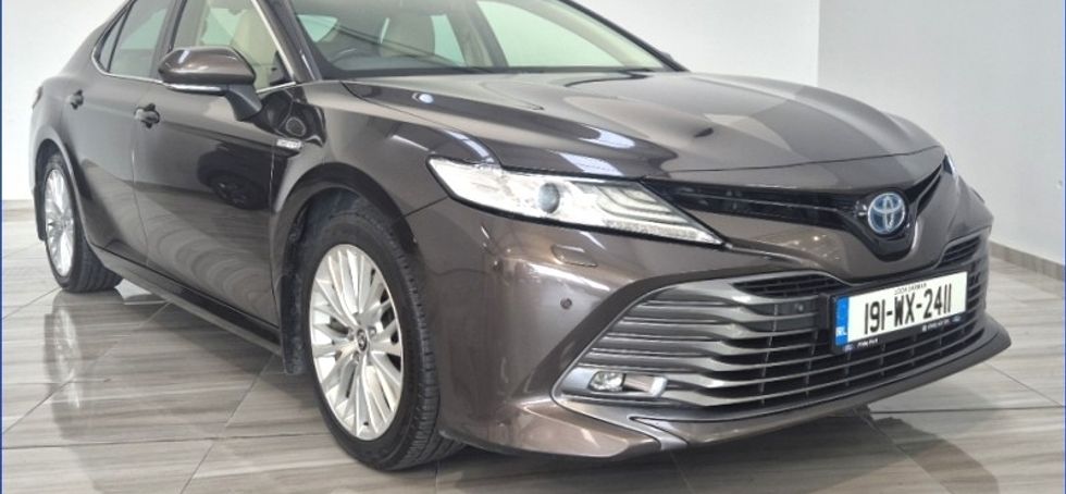 Toyota Camry 2019