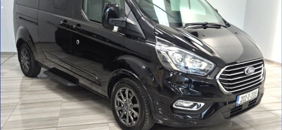 Ford Tourneo Custom 2020