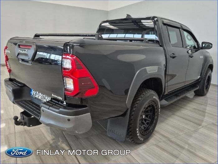 Toyota HiLux 2023