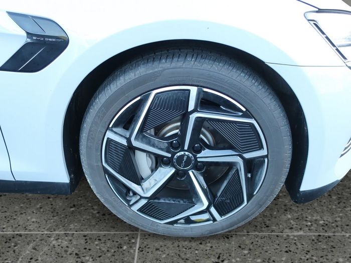 BYD SEAL 2024