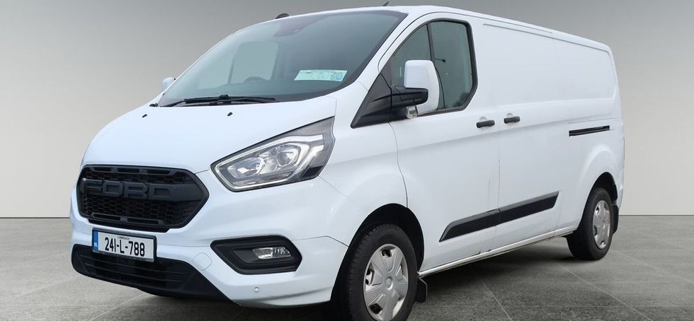 Ford Transit Custom 2024