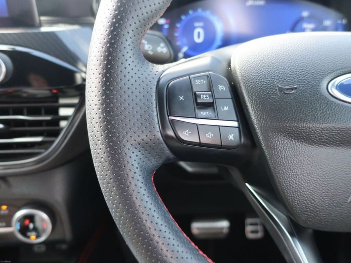 Ford Kuga 2024