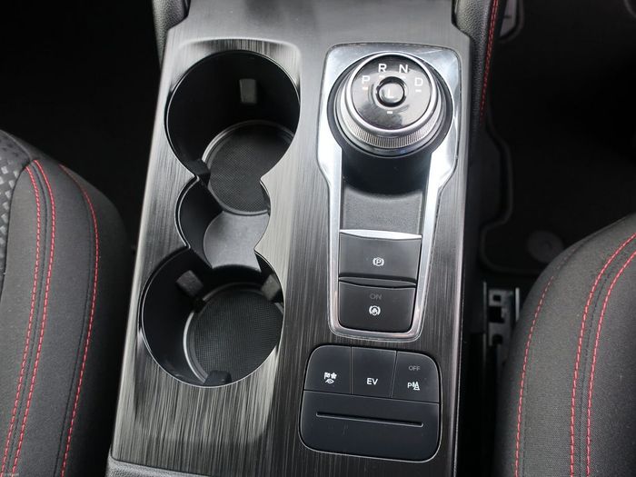 Ford Kuga 2023