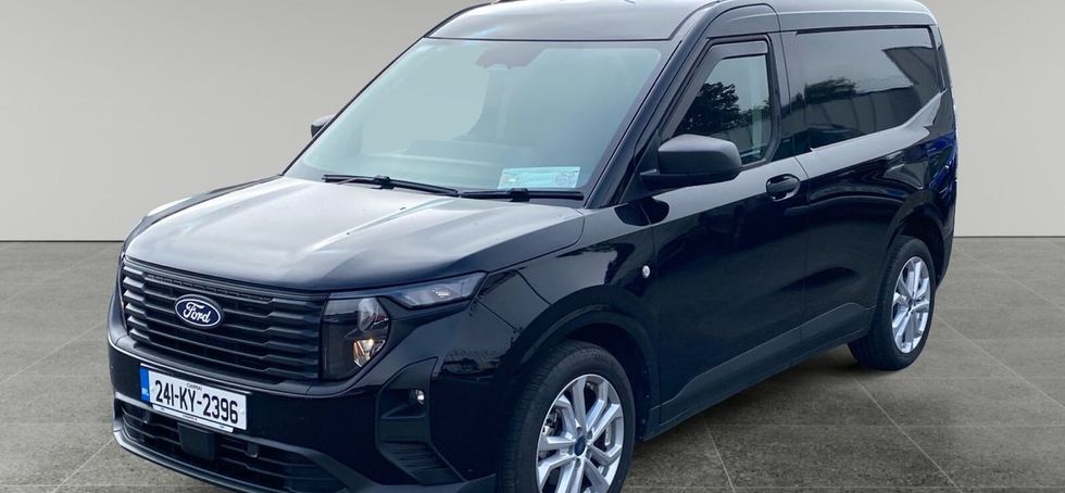 Ford TRANSIT COURIER 2024