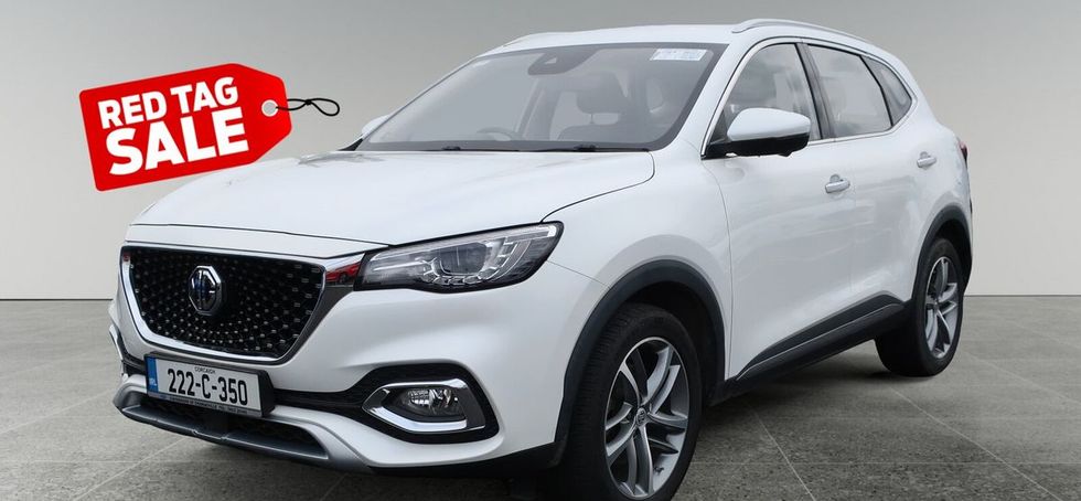 MG HS 2022