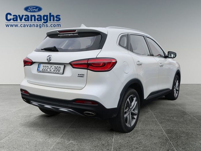 MG HS 2022