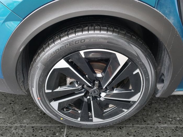 Peugeot 408 2024