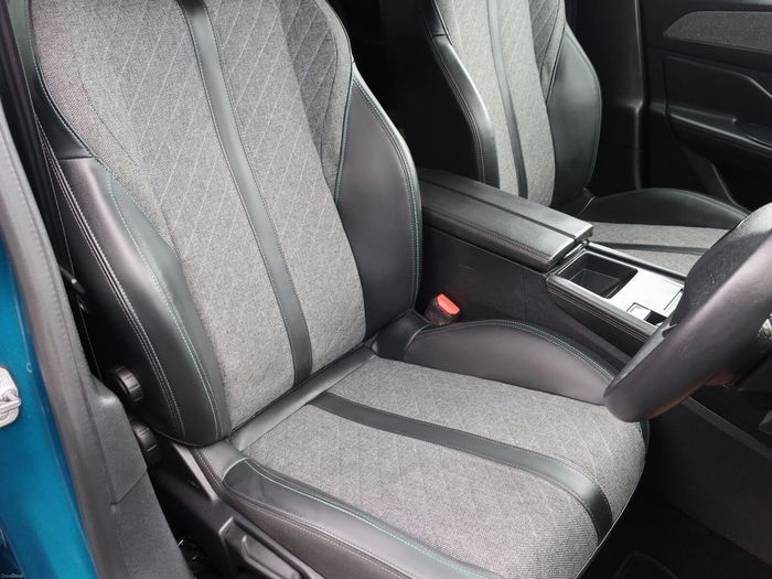 Peugeot 408 2024