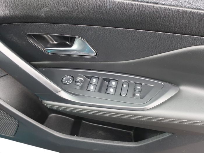 Peugeot 408 2024