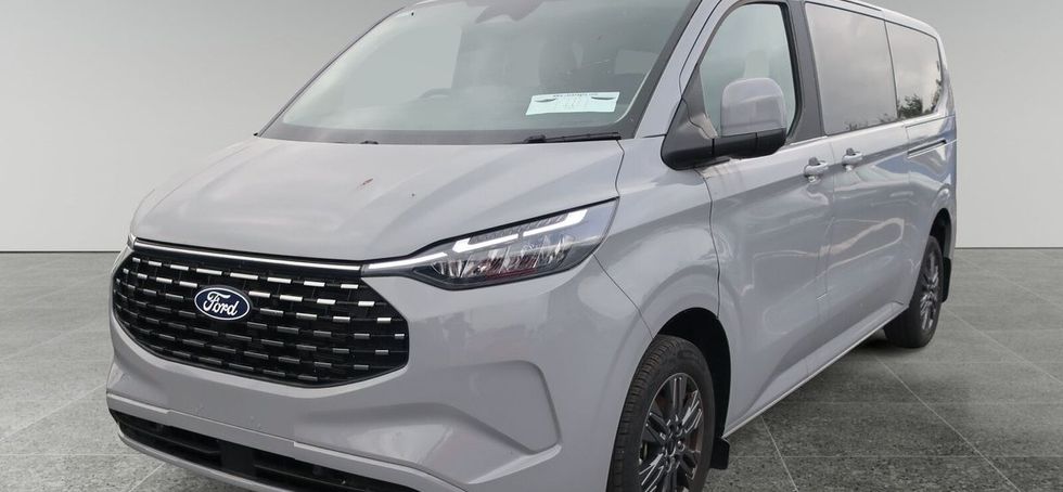 Ford Tourneo Custom 2026