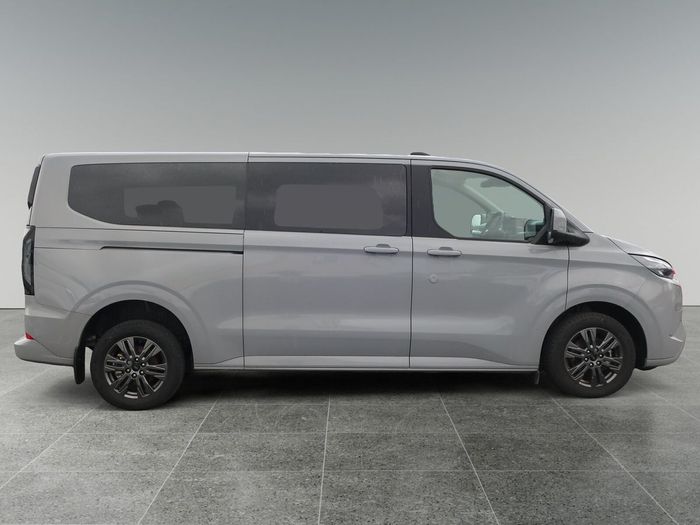 Ford Tourneo Custom 2026