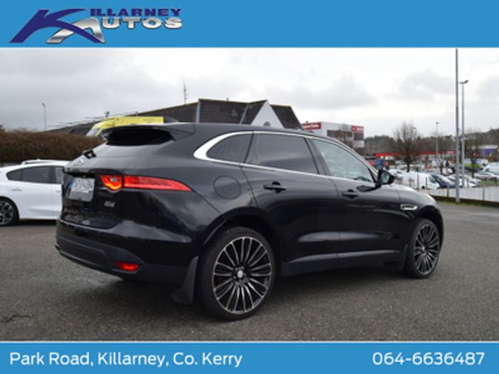 Jaguar F- PACE 2016