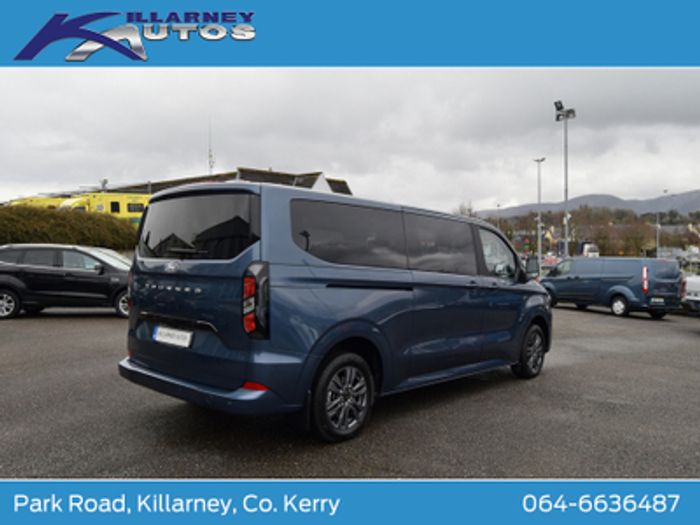 Ford Tourneo Custom 2025