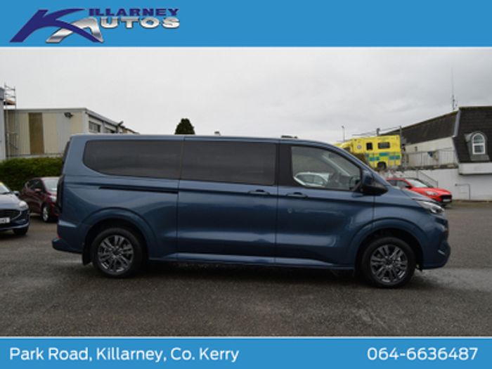 Ford Tourneo Custom 2025