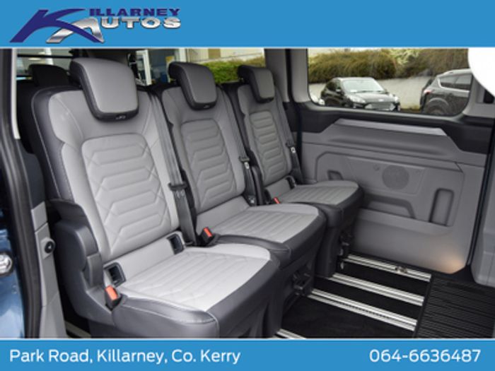 Ford Tourneo Custom 2025