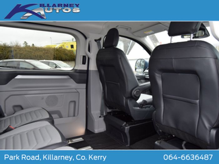Ford Tourneo Custom 2025
