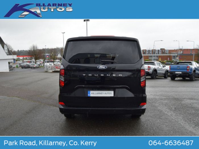 Ford Tourneo Custom 2025