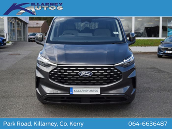 Ford Tourneo Custom 2025