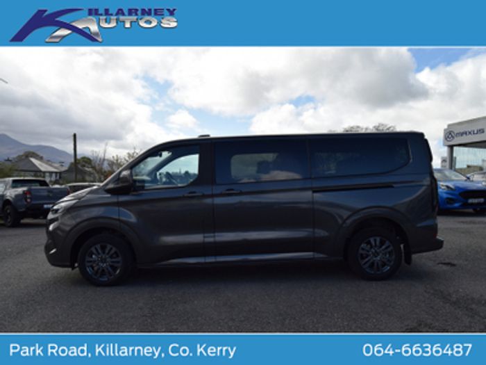 Ford Tourneo Custom 2025