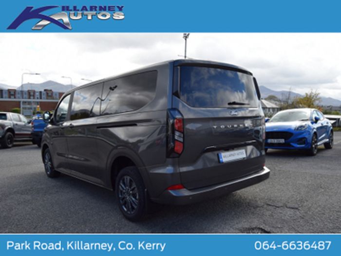 Ford Tourneo Custom 2025