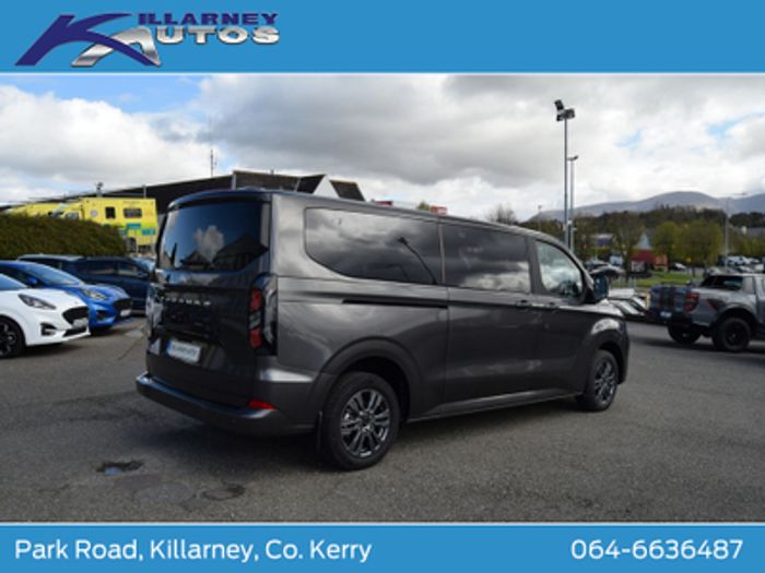Ford Tourneo Custom 2025